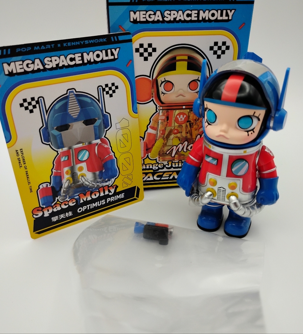 Mega Space Molly 100% Series 4 Optimus Prime &